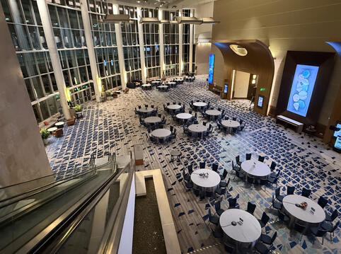 Hyatt Regency, Conference Rooms Concourse, Setup for Conference Meals Hyatt Regency, Conference Rooms Concourse, Setup for Conference Meals
