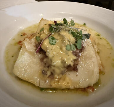 Chilean Sea Bass with bearnaise sauce, Everglades at the Rosen Centre